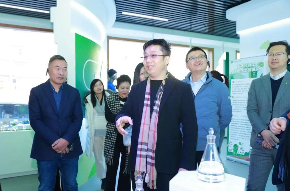 1703818883323850.png 2.png